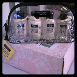 Victoria secret moisture system